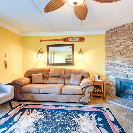 Downtown Gatlinburg Condo With Community Pool! Exterior photo